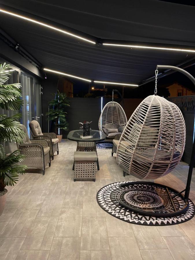 Luxury Loft Spa サン・ディジエ エクステリア 写真